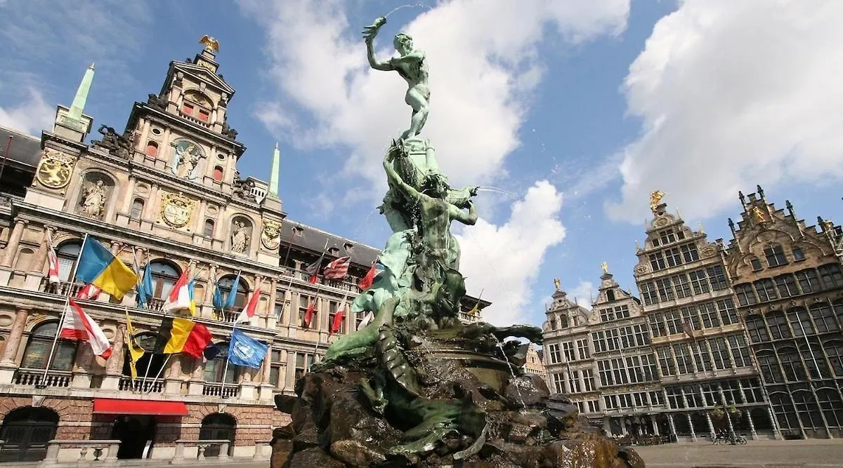 Charming 18Th Century Gem In The Heart Of Old Town Apartment Antwerp